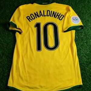 Ronaldinho Brazil 2006 World Cup Home Soccer Jersey Shirt M SKU# 103889